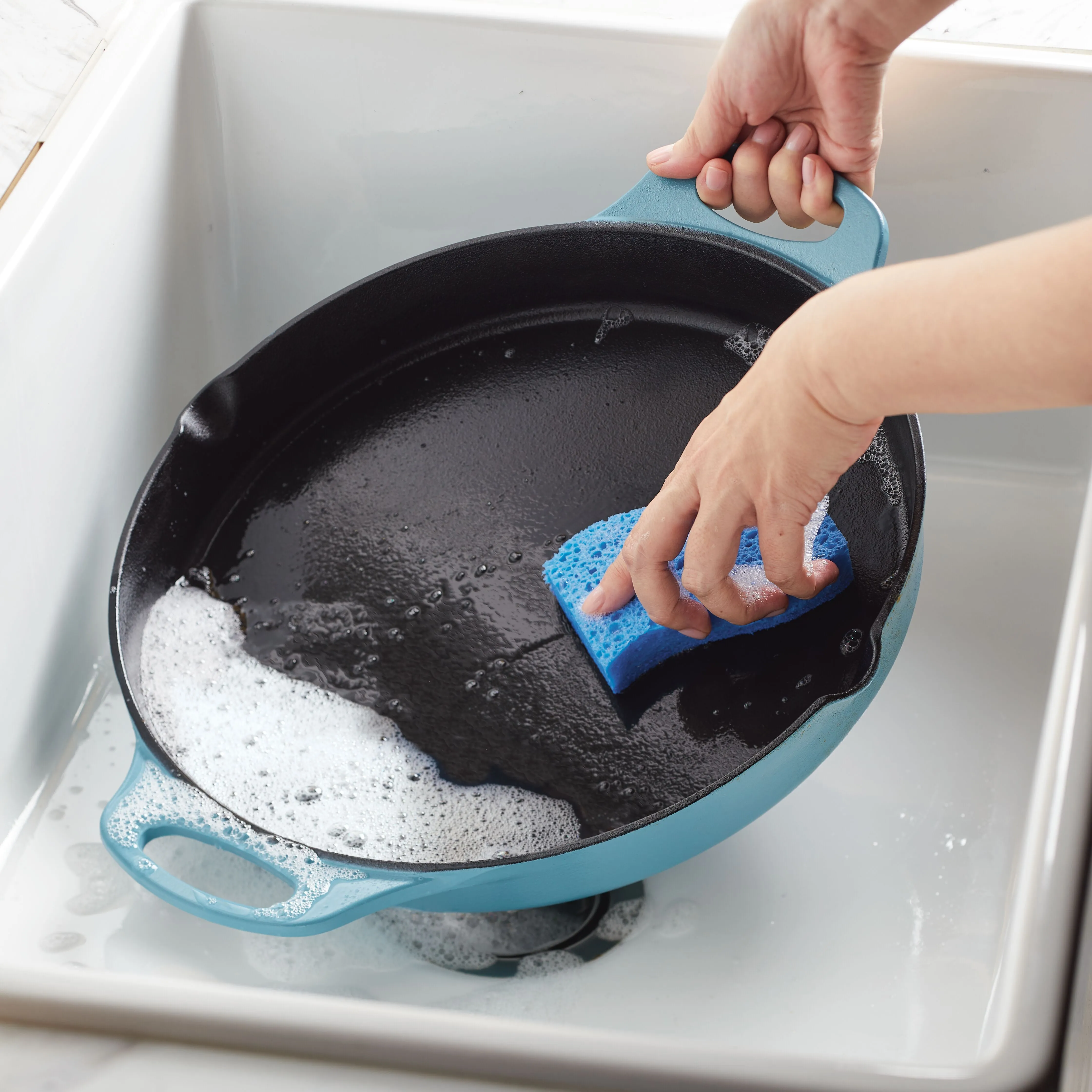 14-Inch NITRO Cast Iron Skillet