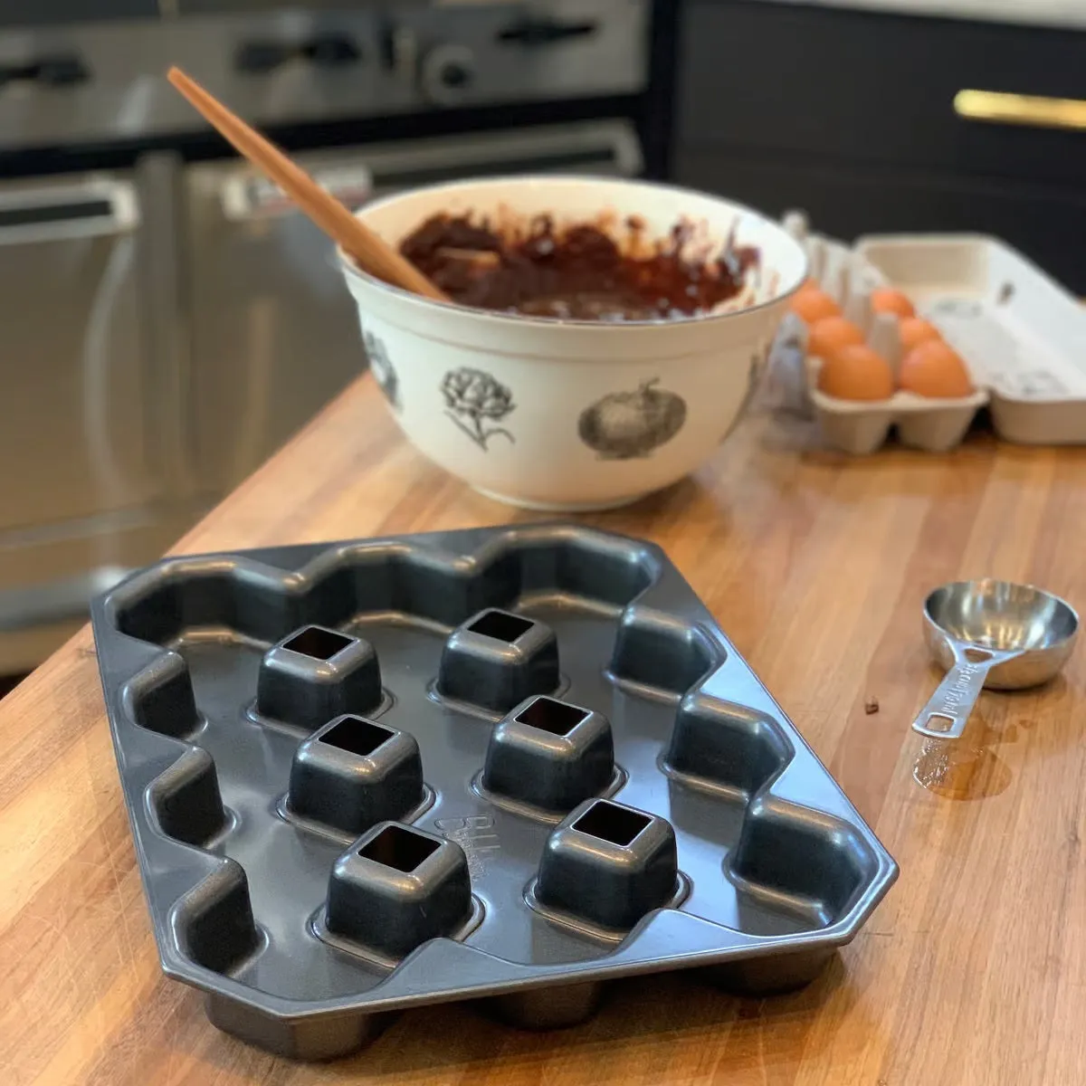 Fox Run Nonstick Crispy Corner Brownie Pan