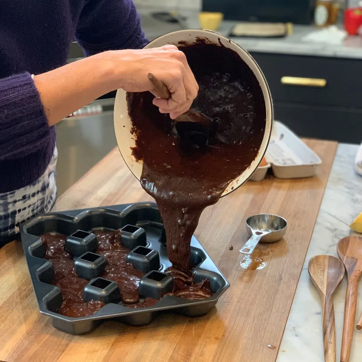 Fox Run Nonstick Crispy Corner Brownie Pan