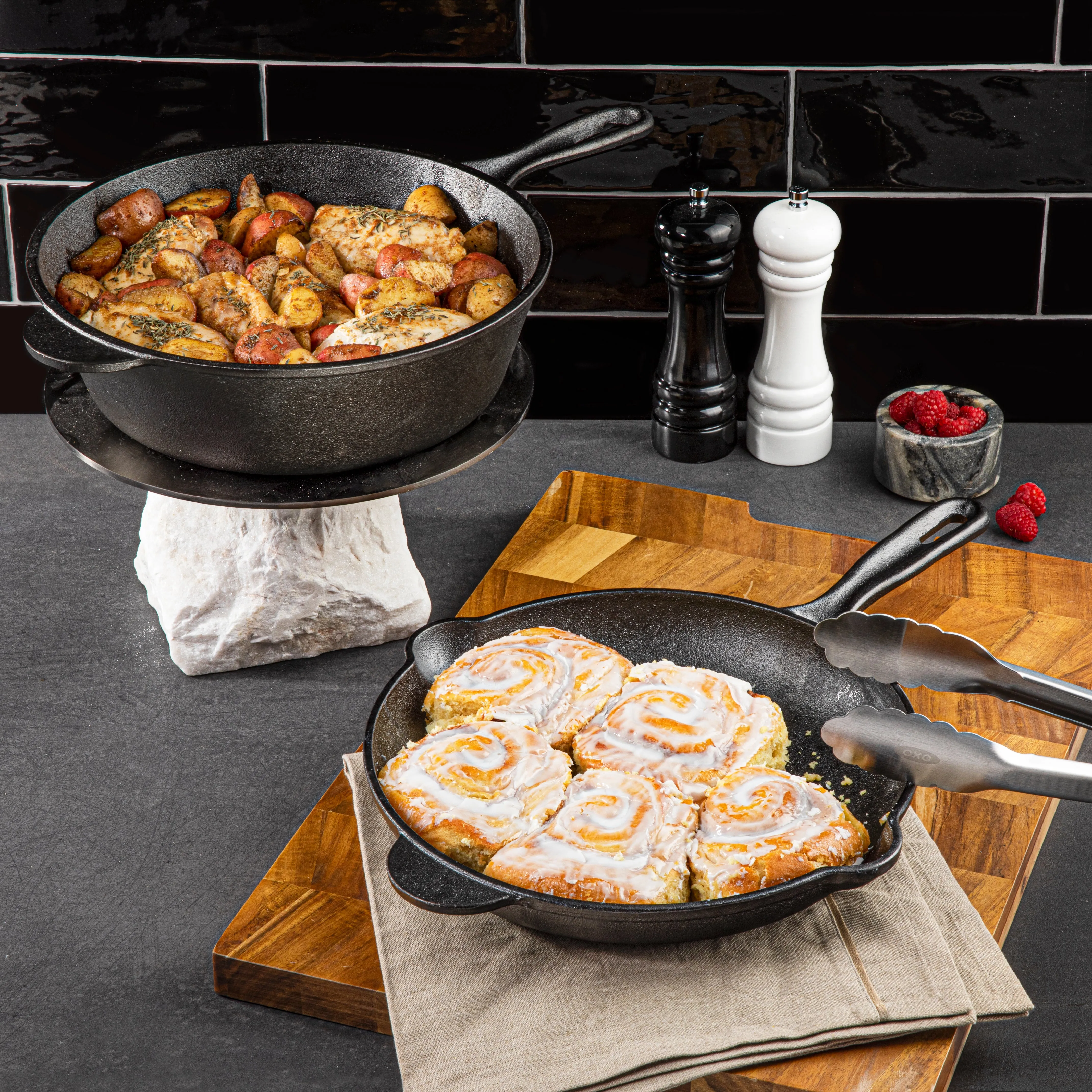 Granitestone 2-in-1 Heavy Duty Cast Iron Dutch Oven