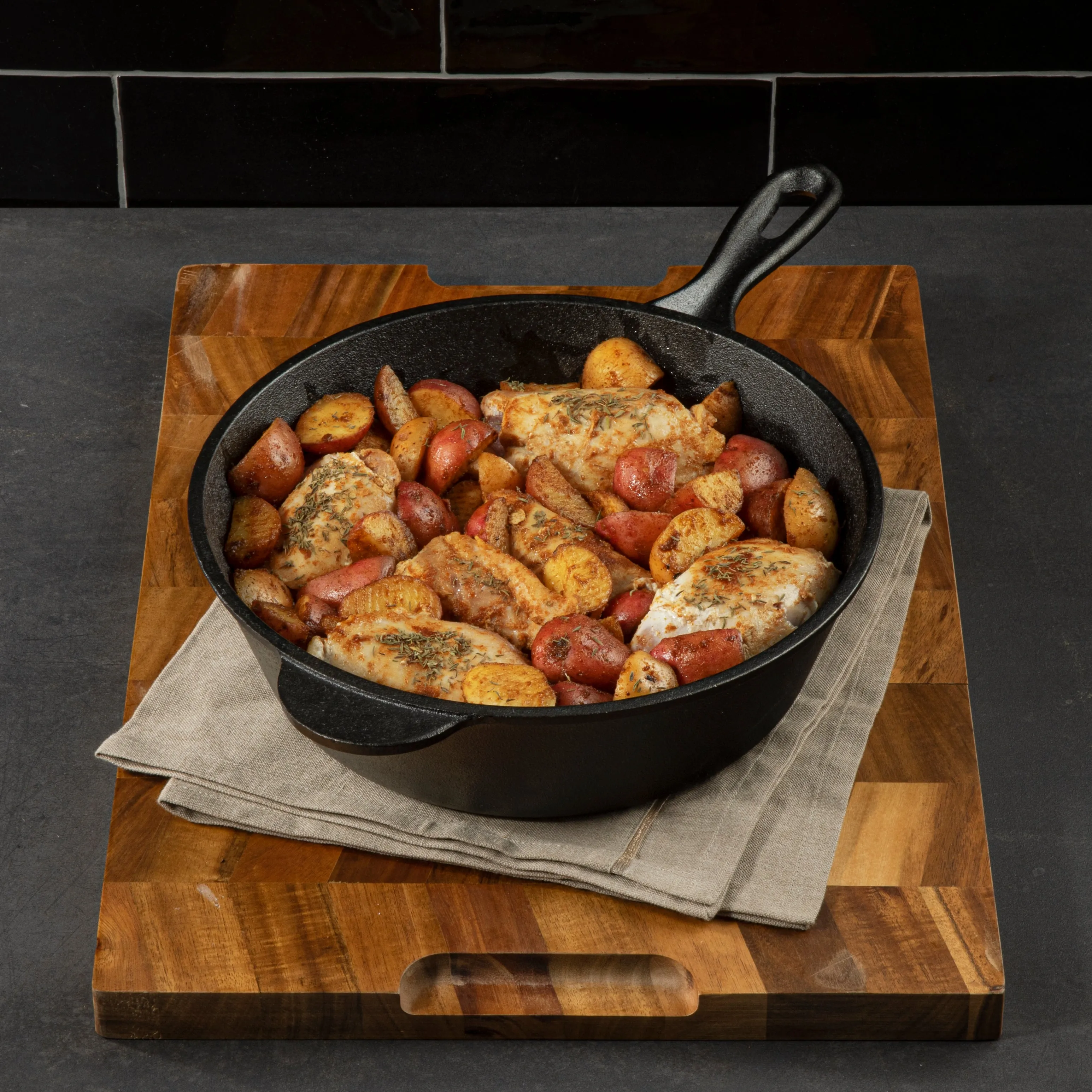 Granitestone 2-in-1 Heavy Duty Cast Iron Dutch Oven
