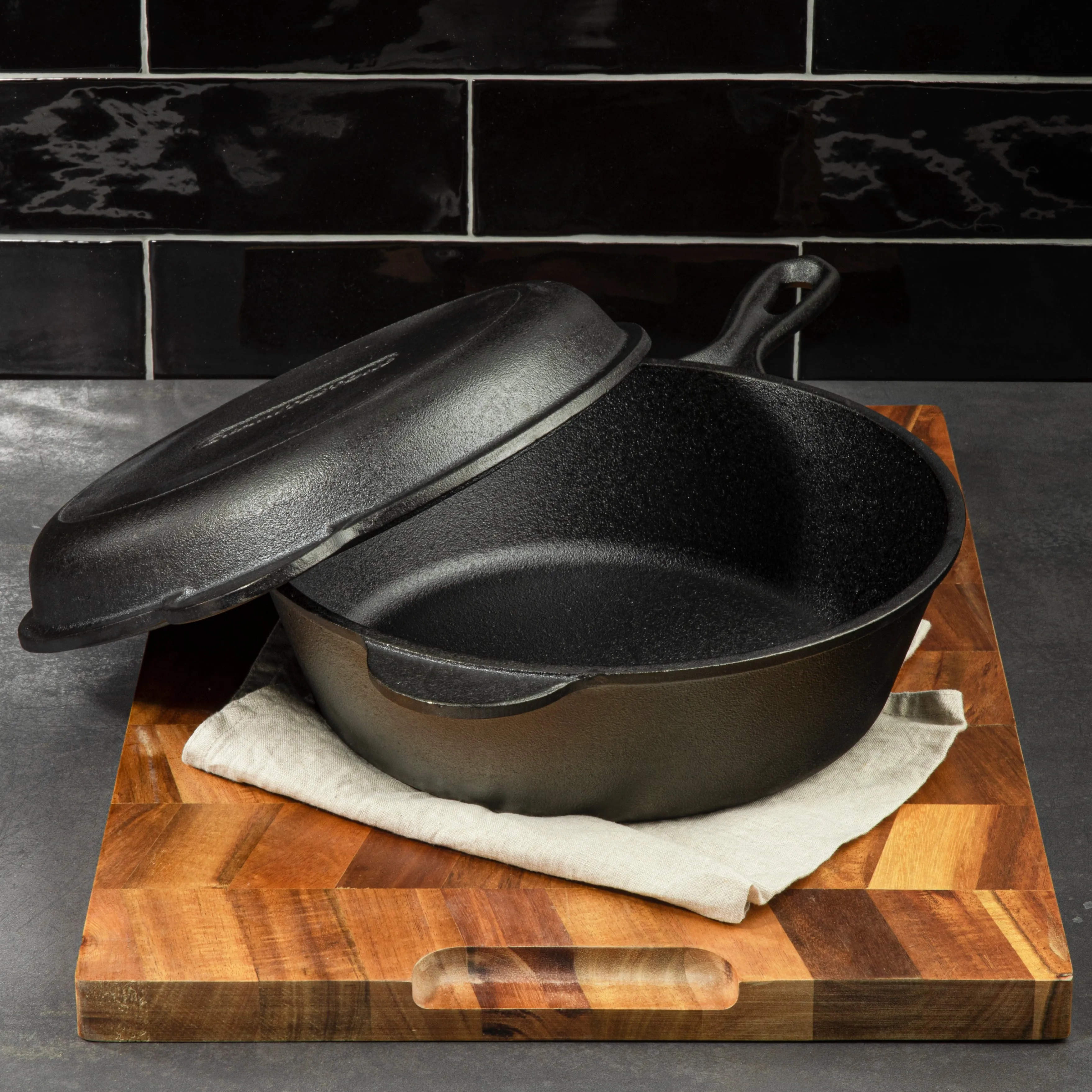 Granitestone 2-in-1 Heavy Duty Cast Iron Dutch Oven