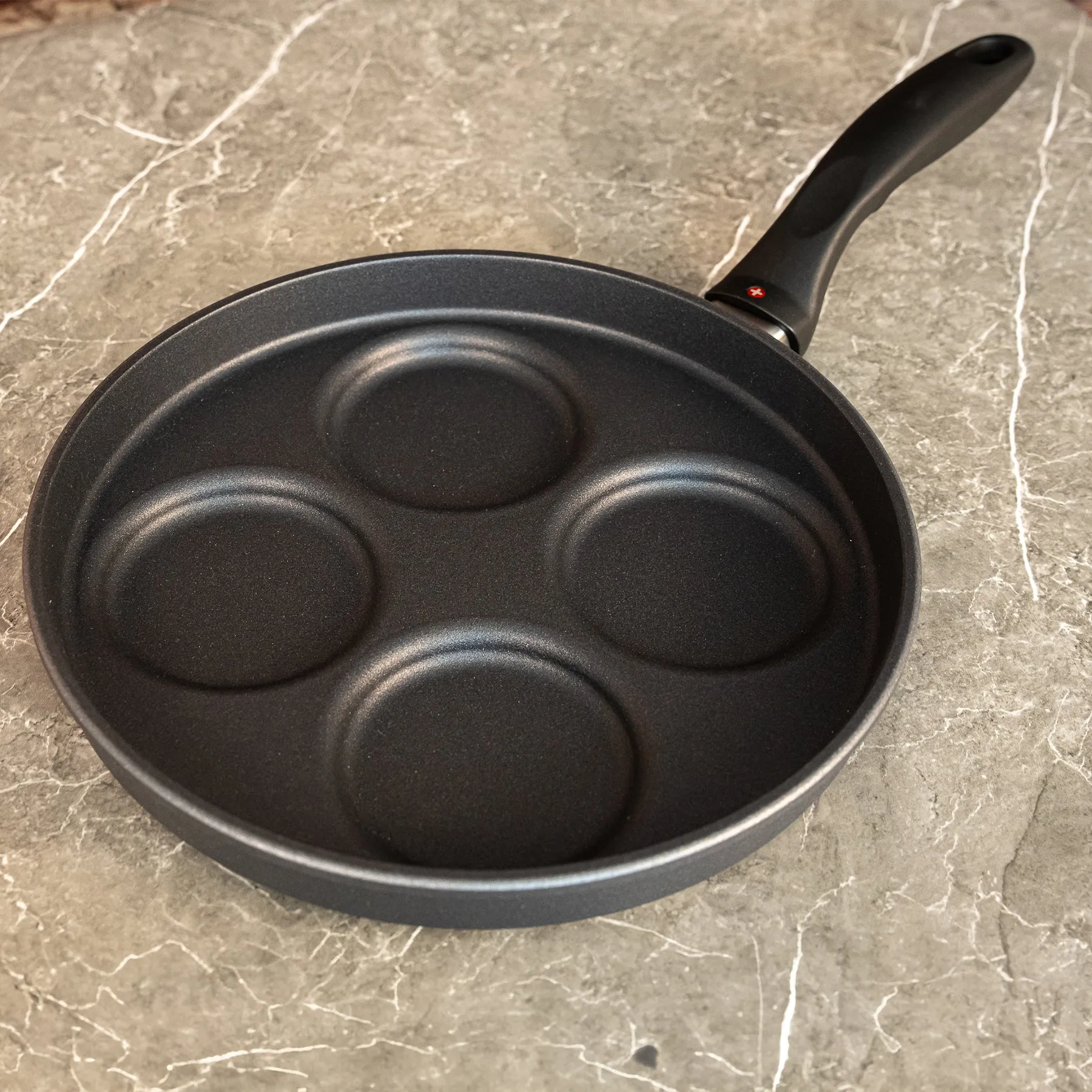 HD Nonstick 10.25" Plett Pan