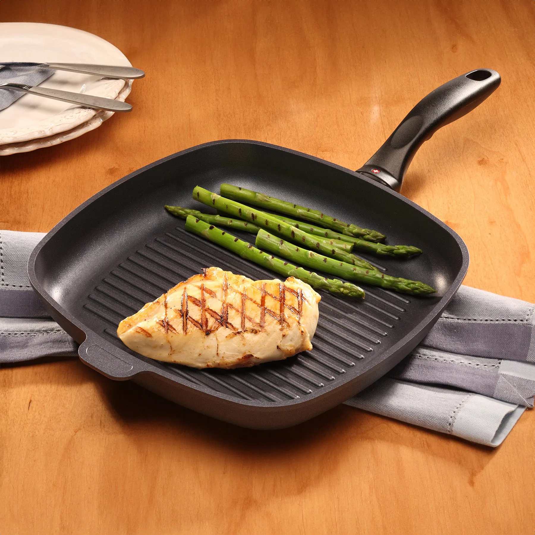 HD Nonstick 11" x 11" Square Grill Pan - Induction