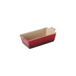 Le Creuset 9" x 5" x 3" (1 1/2 Qt./1 lb.) Heritage Loaf Pan - Cerise