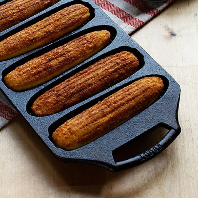Lodge Seasoned Cast Iron 6-Stick Cornstick Pan
