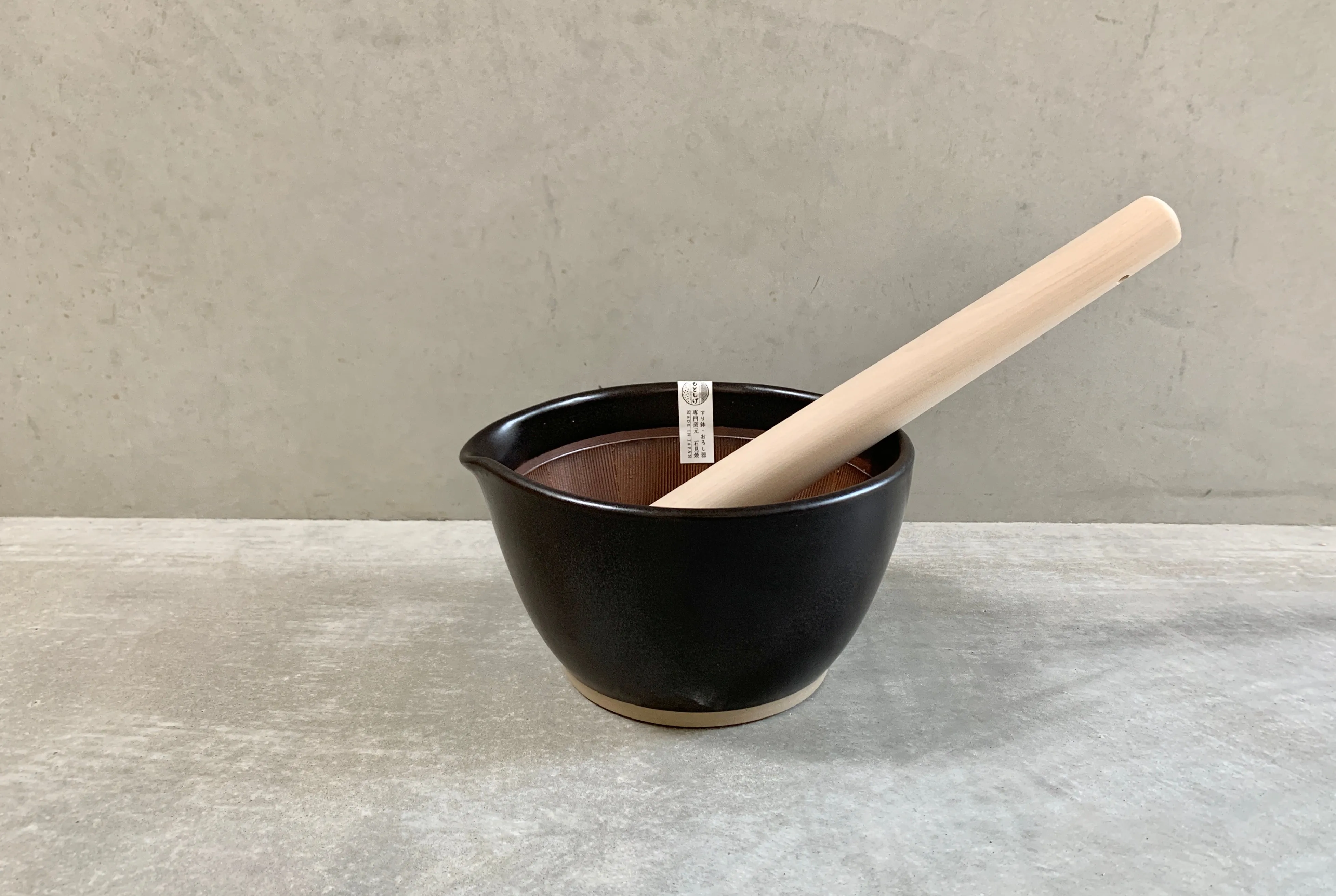 Mujun Motoshige Suri Bowl - Japanese Ceramic Mortar and Pestle