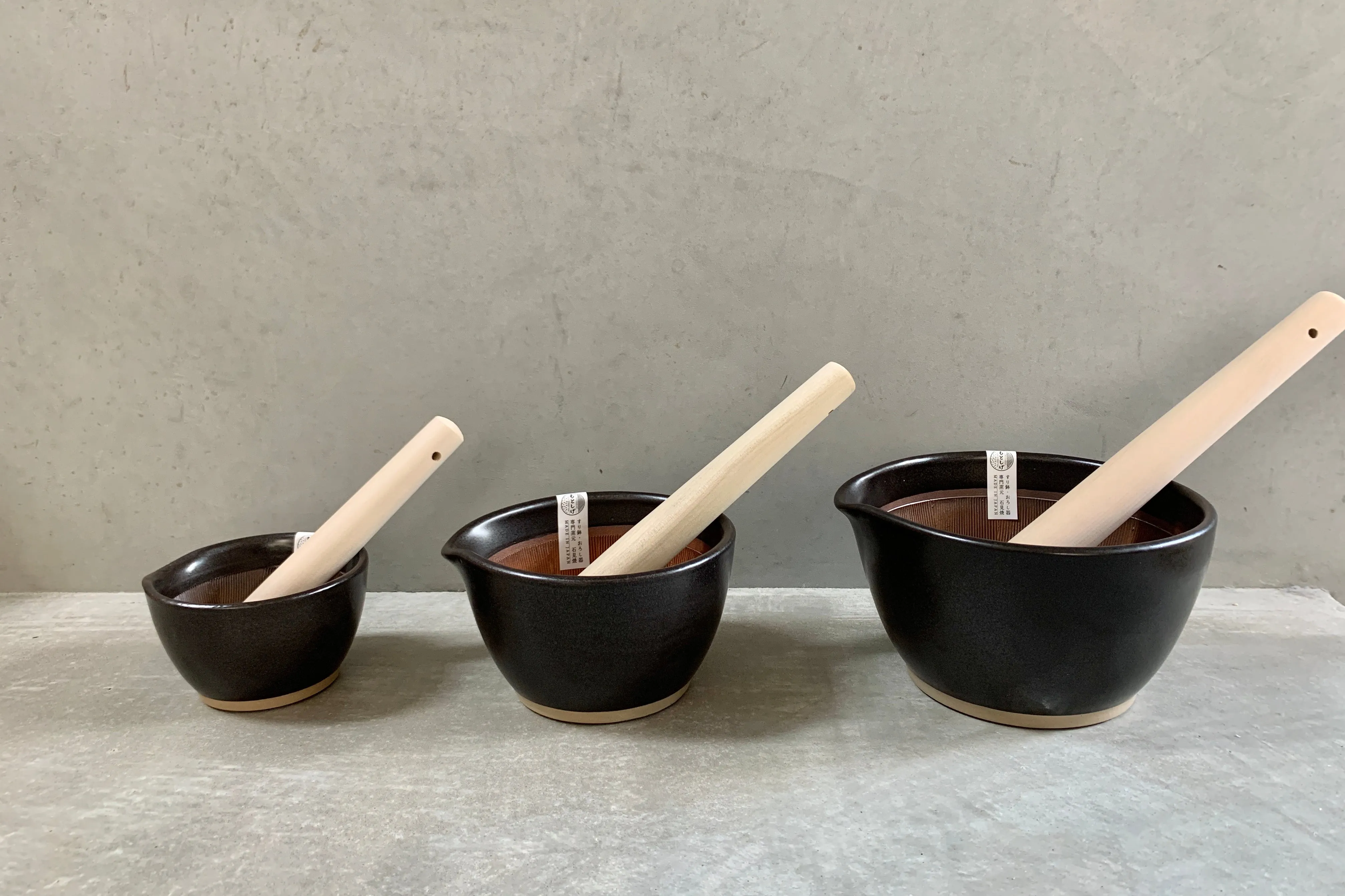 Mujun Motoshige Suri Bowl - Japanese Ceramic Mortar and Pestle