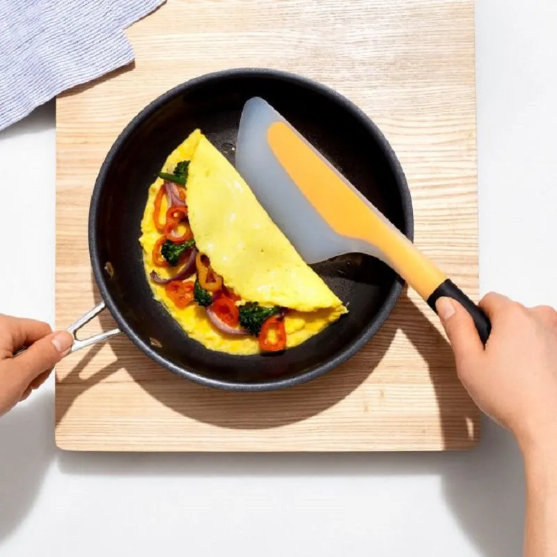 OXO Flip & Fold Omelet Turner