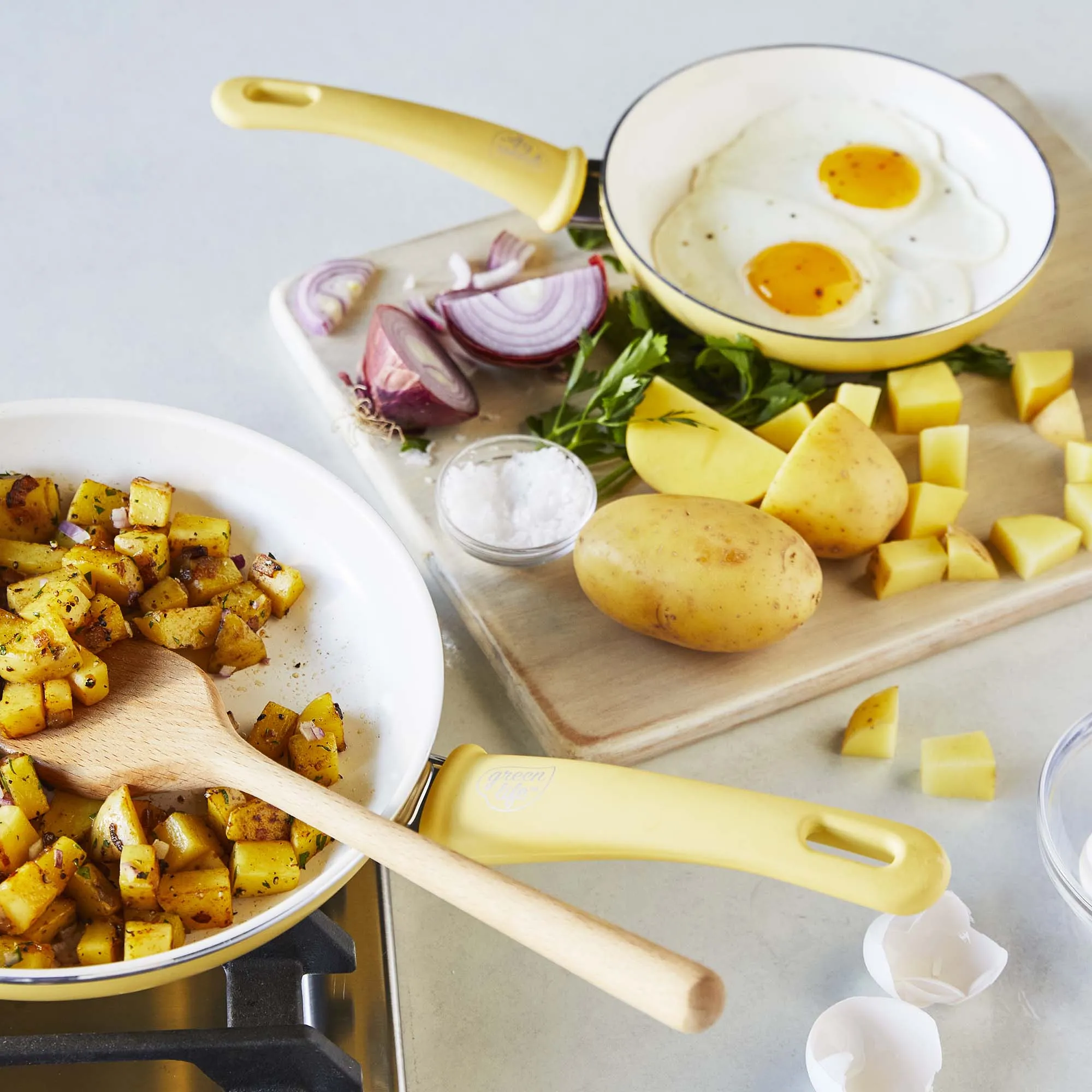 Soft Grip 16-Piece Cookware Set