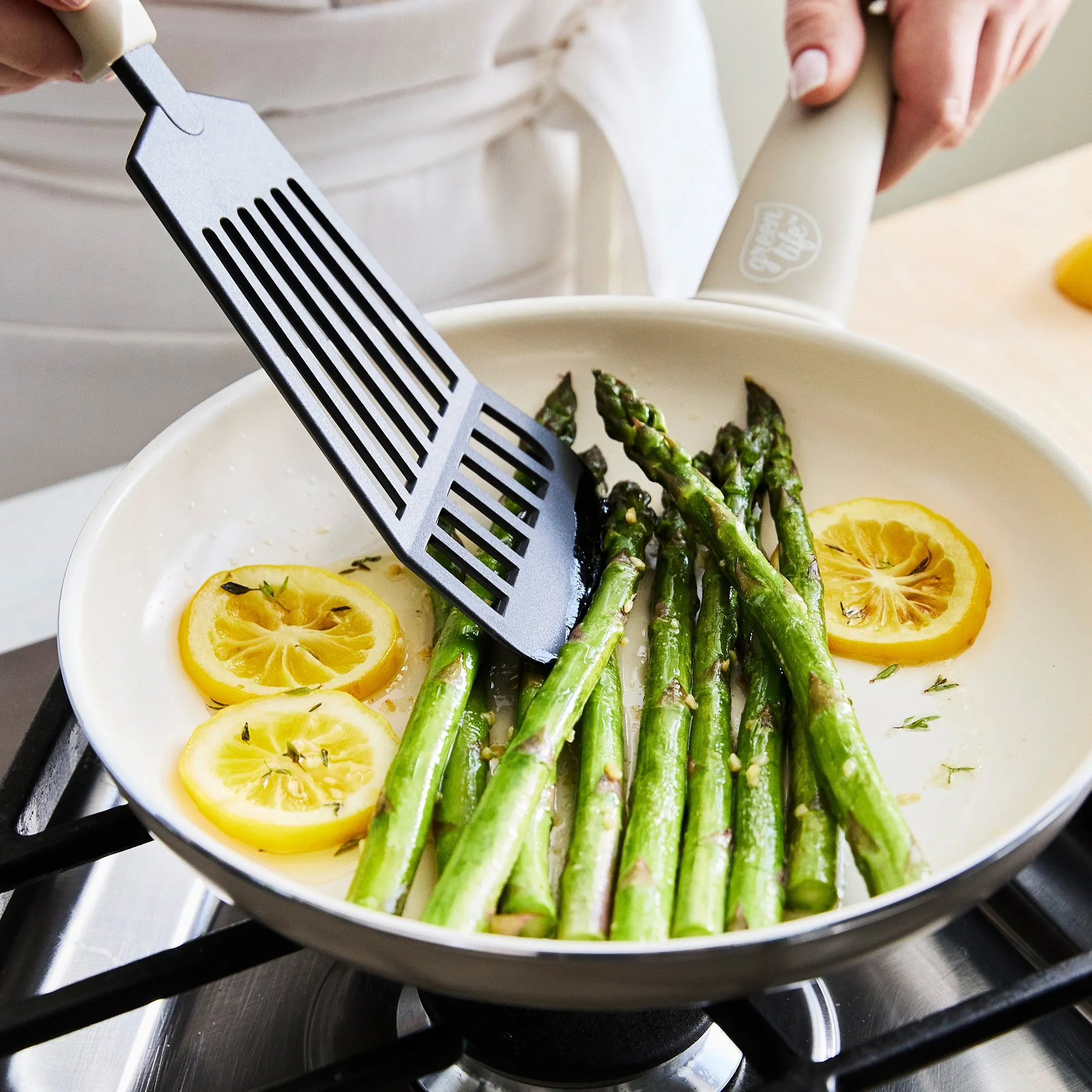 Soft Grip 16-Piece Cookware Set