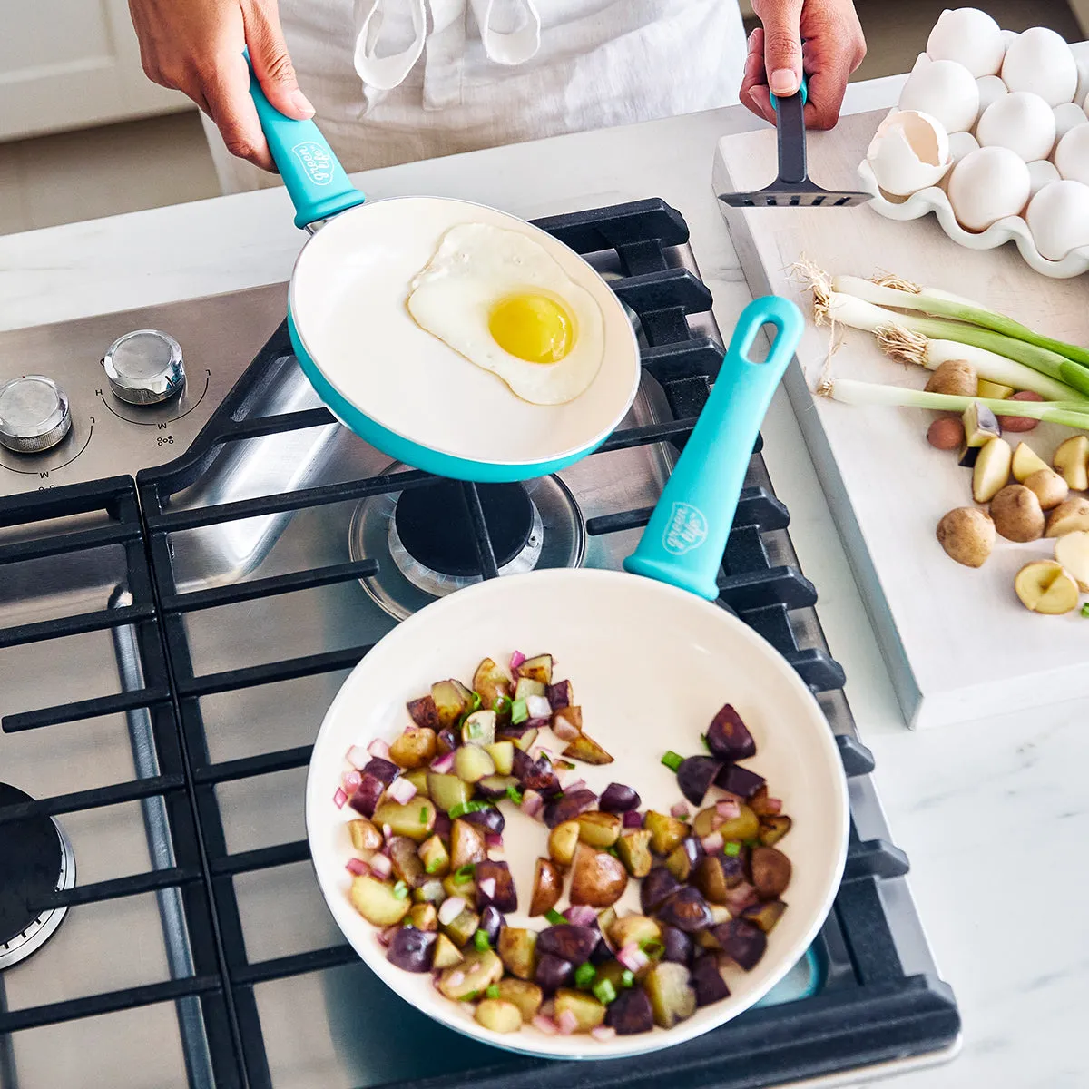 Soft Grip 16-Piece Cookware Set