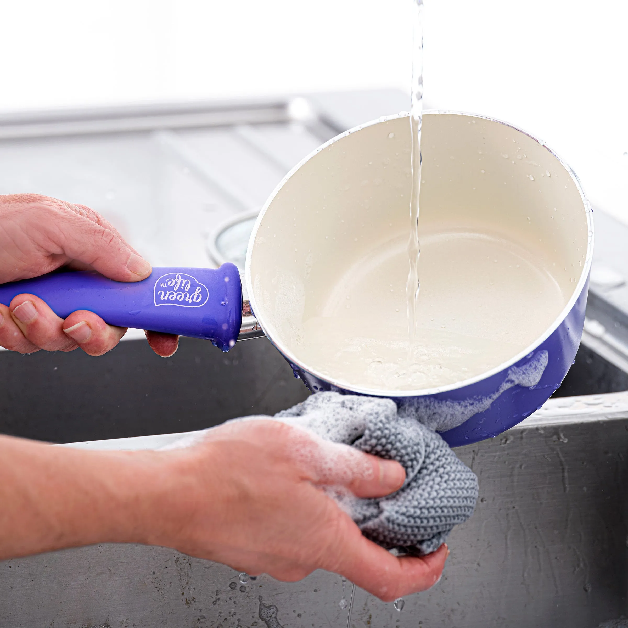Soft Grip 16-Piece Cookware Set