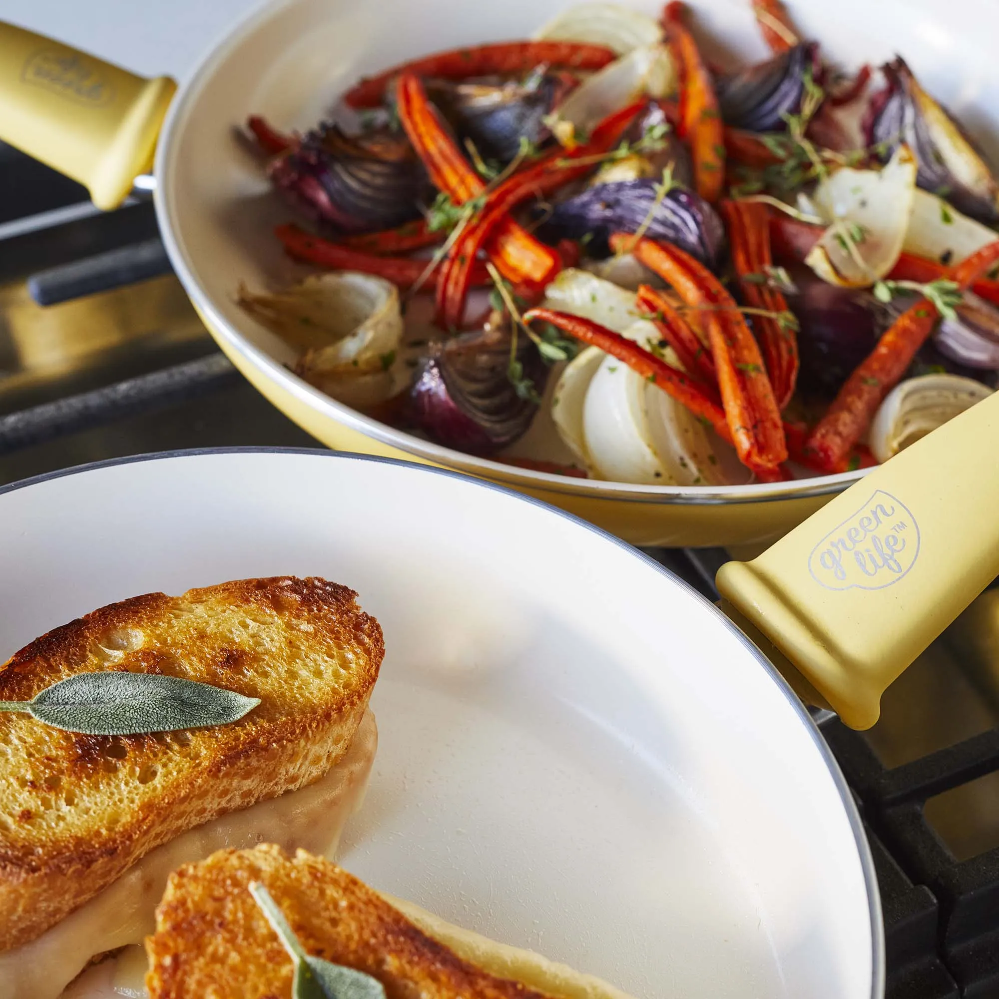 Soft Grip 16-Piece Cookware Set