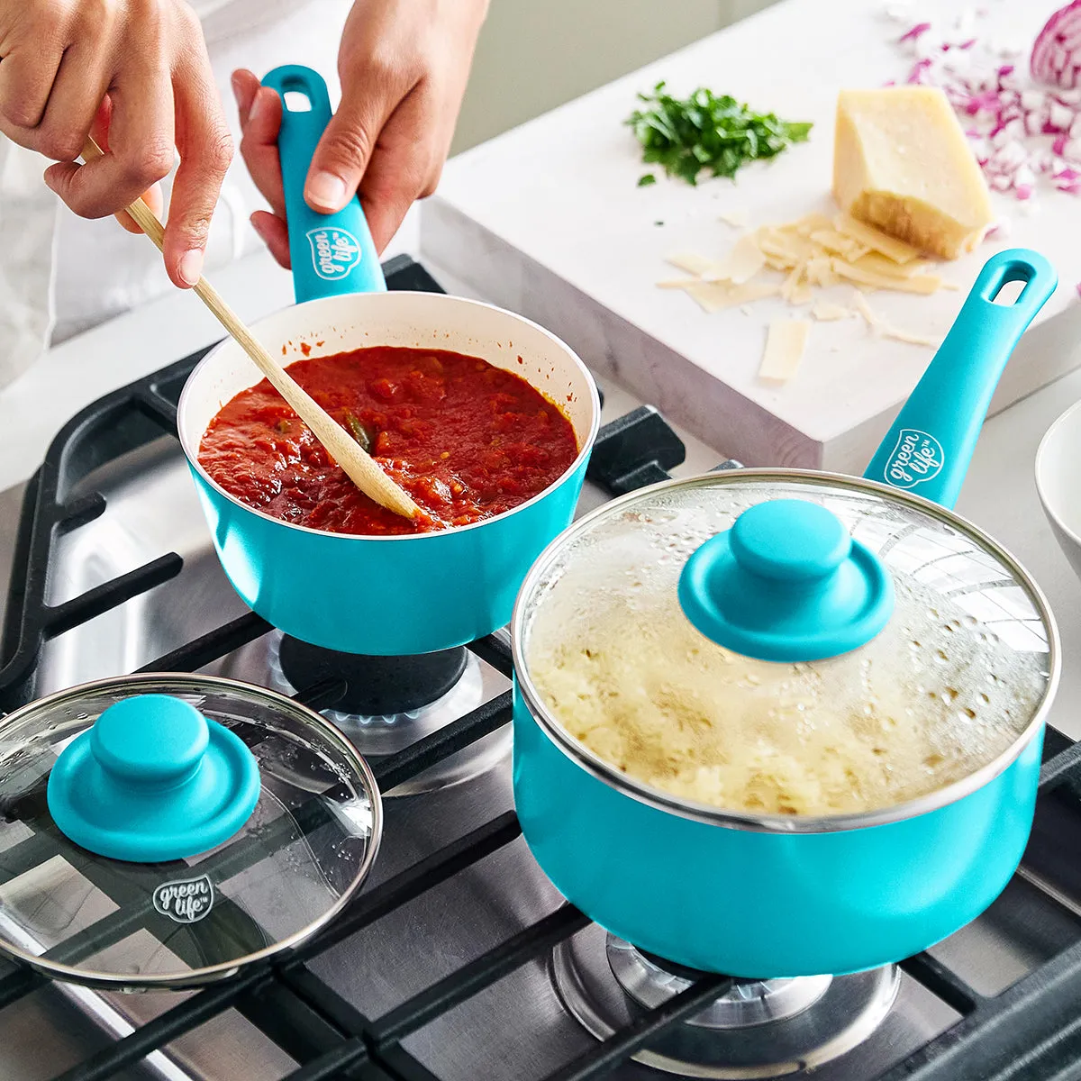Soft Grip 16-Piece Cookware Set