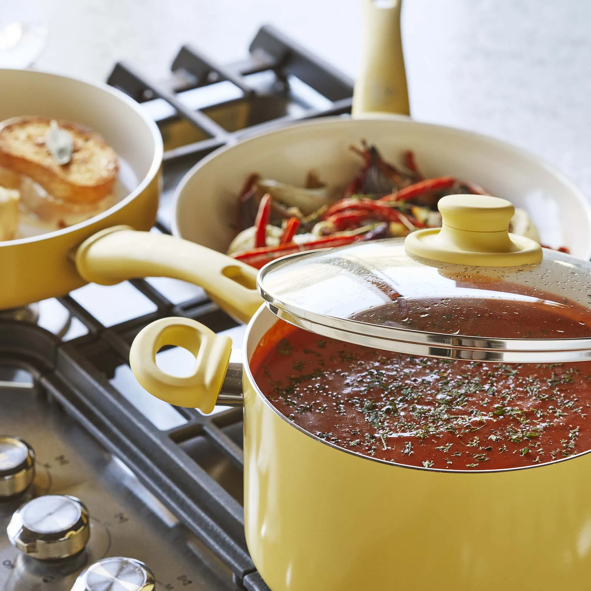 Soft Grip 16-Piece Cookware Set