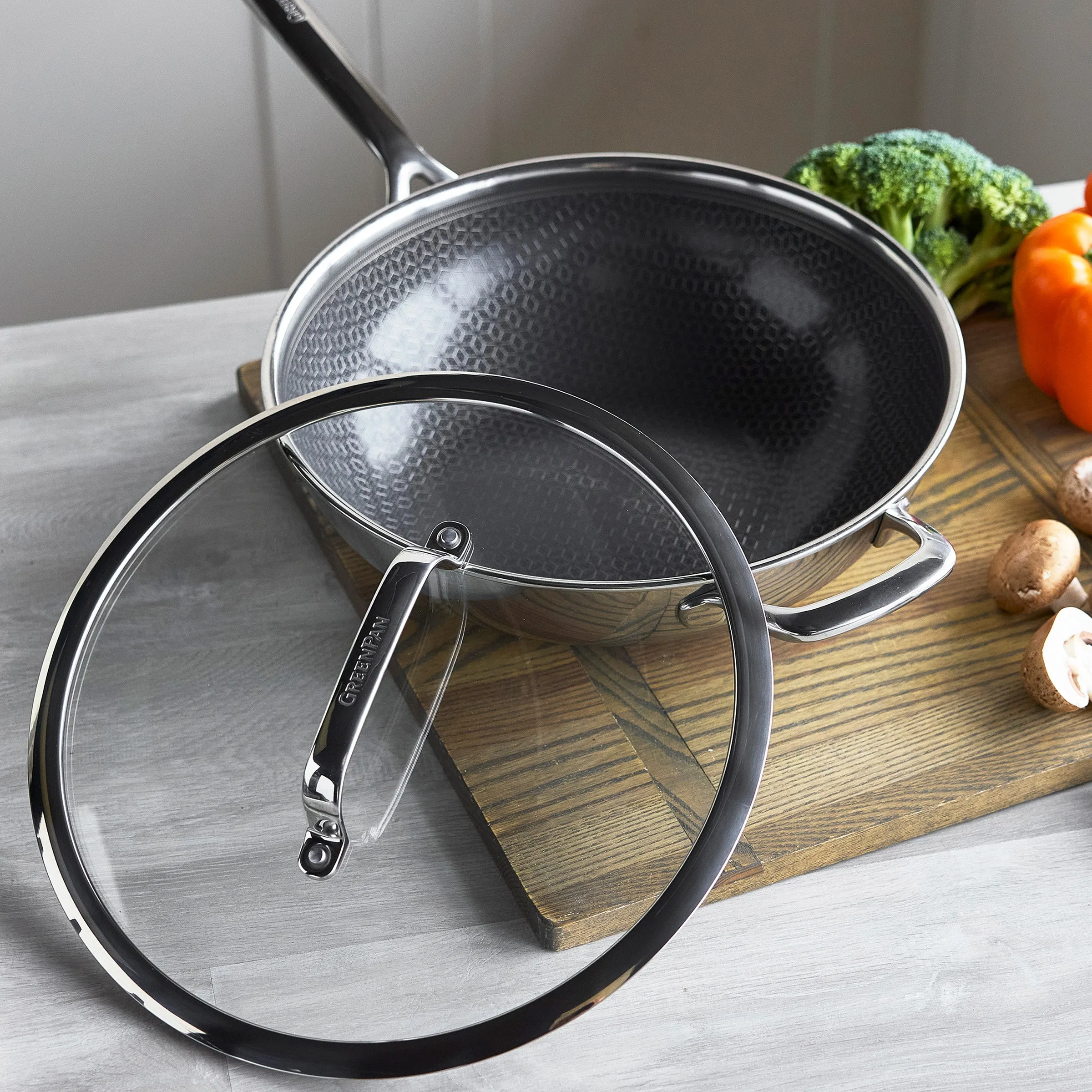 Spectra Thermobond Hybrid Ceramic Nonstick 12" Wok with Lid