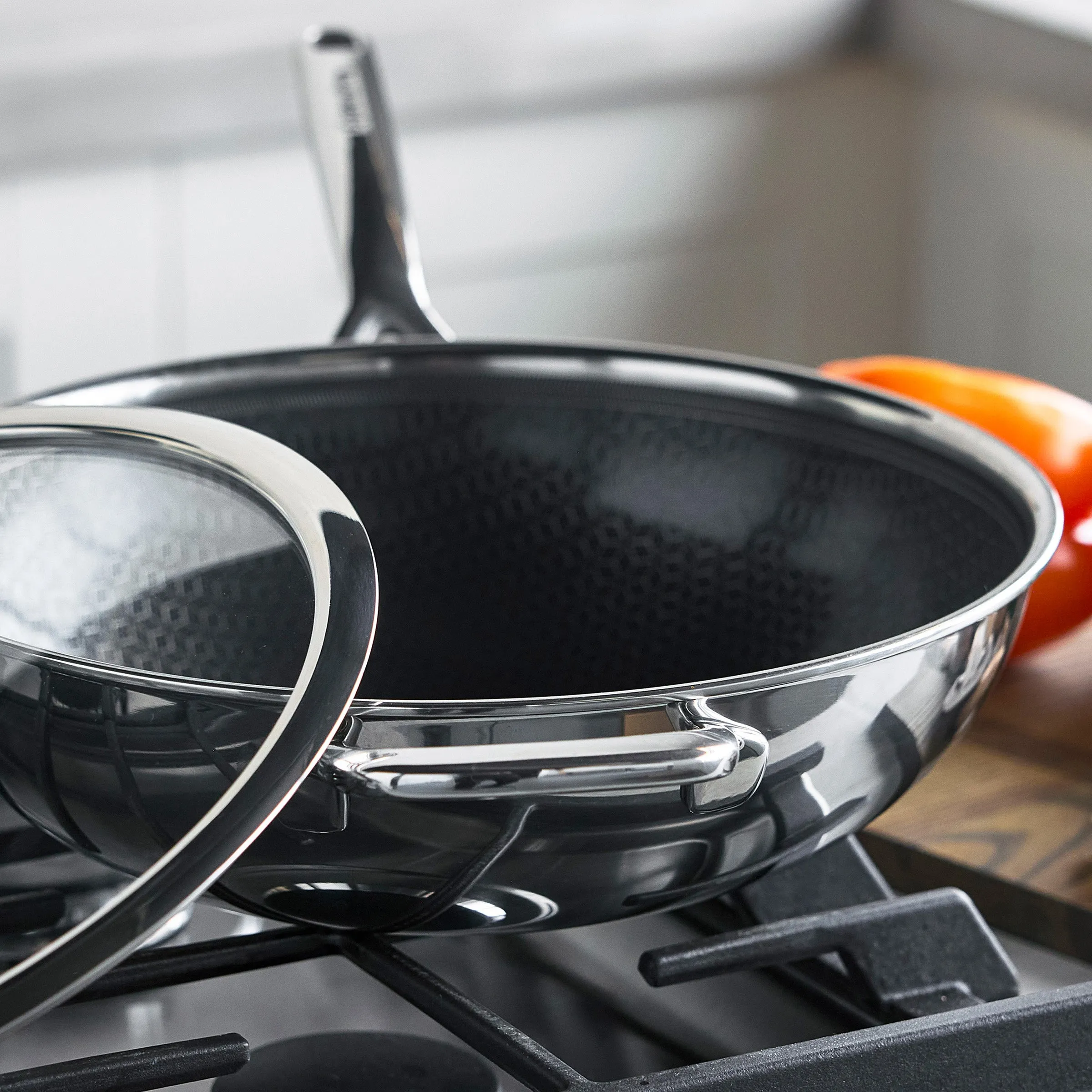 Spectra Thermobond Hybrid Ceramic Nonstick 12" Wok with Lid