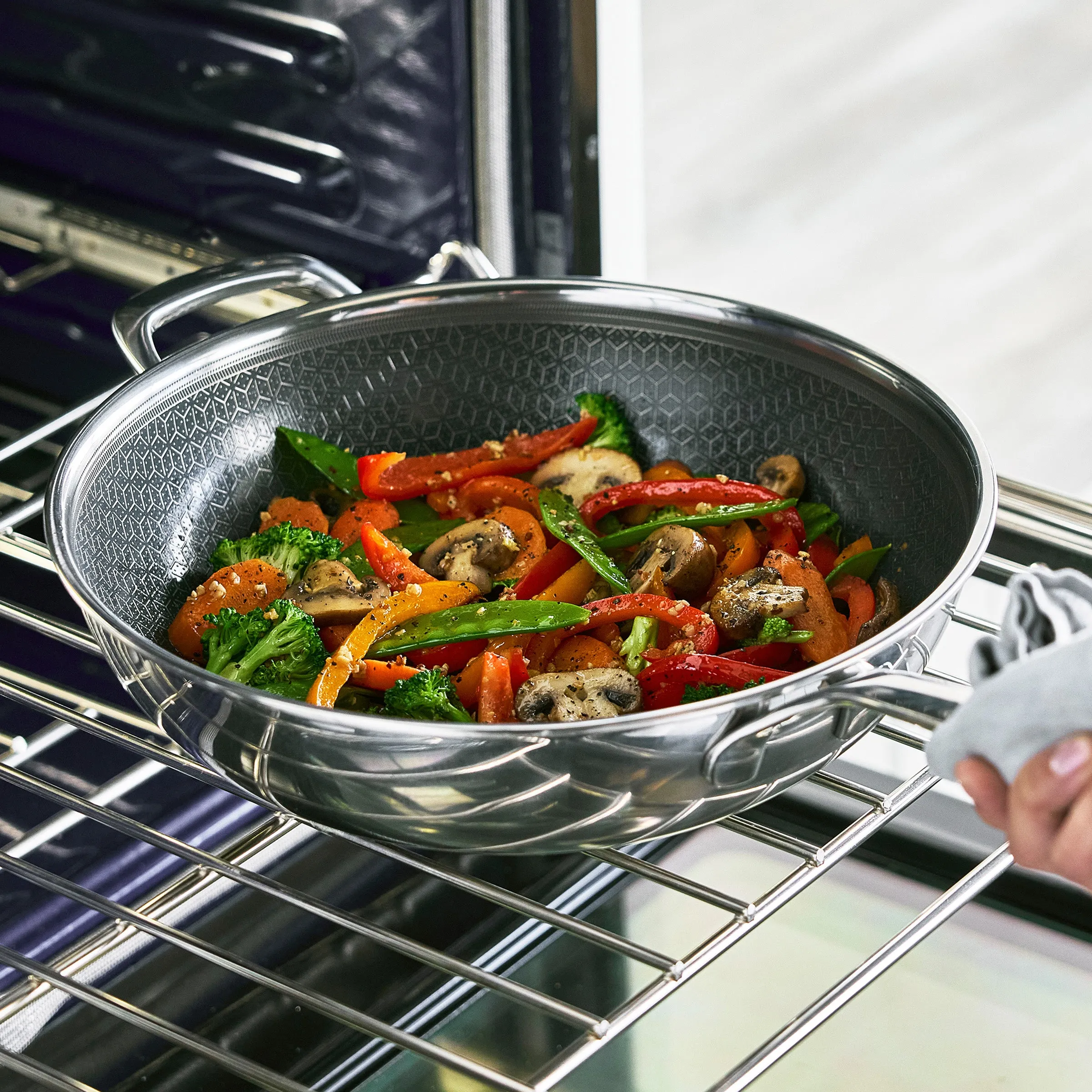 Spectra Thermobond Hybrid Ceramic Nonstick 12" Wok with Lid