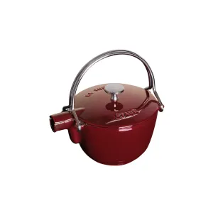 Staub Round Teapot/Kettle - 1 Qt. - Grenadine