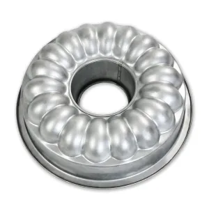 USA Pan Nonstick Wavy Ring Cake Pan